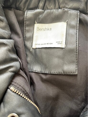 xs Beden Bershka mont