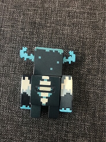  Beden Minecraft Warden karekteri