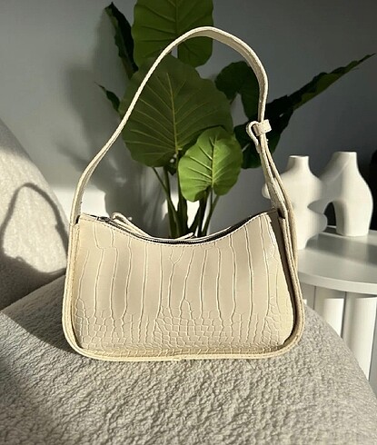 Stradivarius Kroka baget çanta