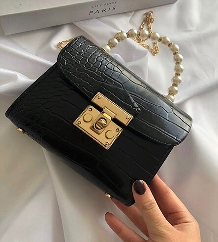 Zara İncili çanta