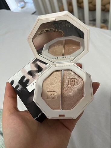 Fenty killawatt highlighter