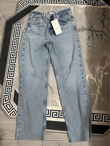 1164/127 zara jean