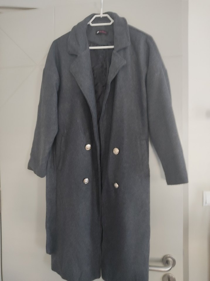 Gri Uzun Düğmeli Kaban - Görsel 2