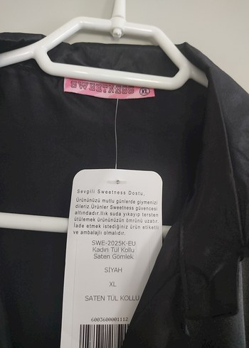 Siyah Puantiyeli Uzun Kollu V Yaka Bluz - Görsel 3