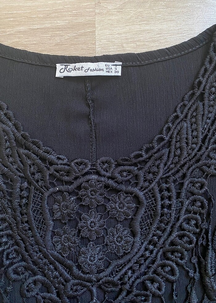 Püskül detaylı Bluz - Görsel 3