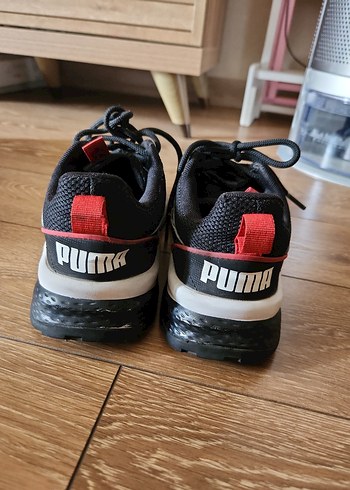 39 Beden Puma Siyah erkek Spor Ayakkabı