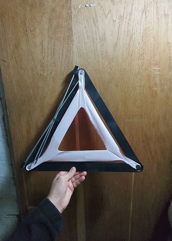 Kırmızı Reflektörlü Üçgen Uyarı Levhası - Görsel 2