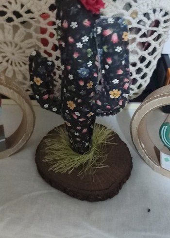 ahşap kaktüs biblolar  . birisi kumaş - Görsel 3