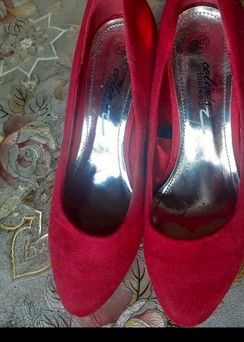 Kırmızı Süet Topuklu Stiletto