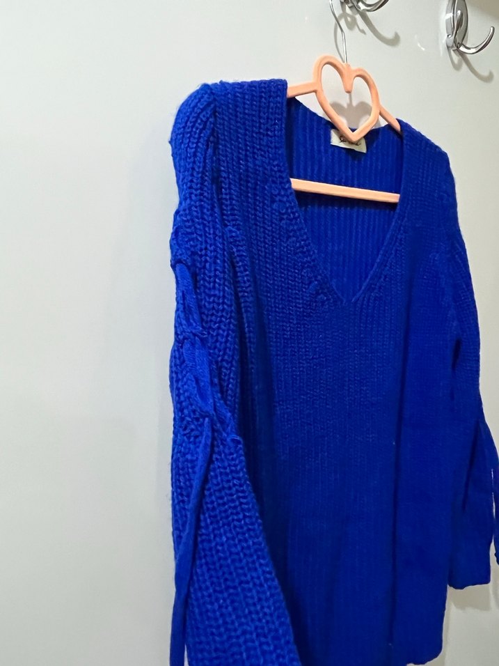 Mavi V Yakalı Örgü Kadın Kazak - Görsel 3