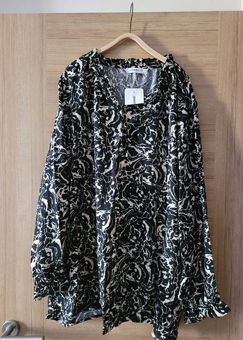 52 Beden Kadın Siyah Uzun Salaş Batik Desenli Bluz