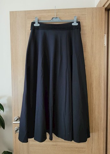 Siyah Uzun Bol Kesim Kemerli Etek - Görsel 2