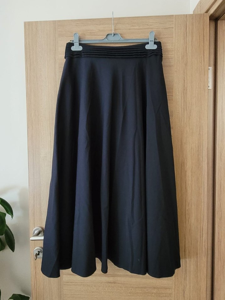 Siyah Uzun Bol Kesim Kemerli Etek - Görsel 2