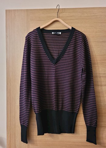 Kahverengi Siyah Çizgili V Yaka Triko Kazak - Görsel 3