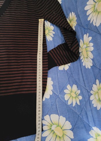 Kahverengi Siyah Çizgili V Yaka Triko Kazak - Görsel 10