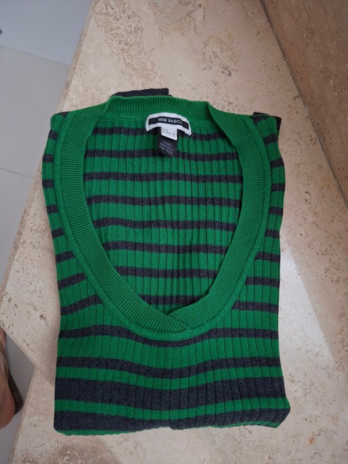 Yeşil Çizgili İnce Triko Kadın Kazak - Görsel 3