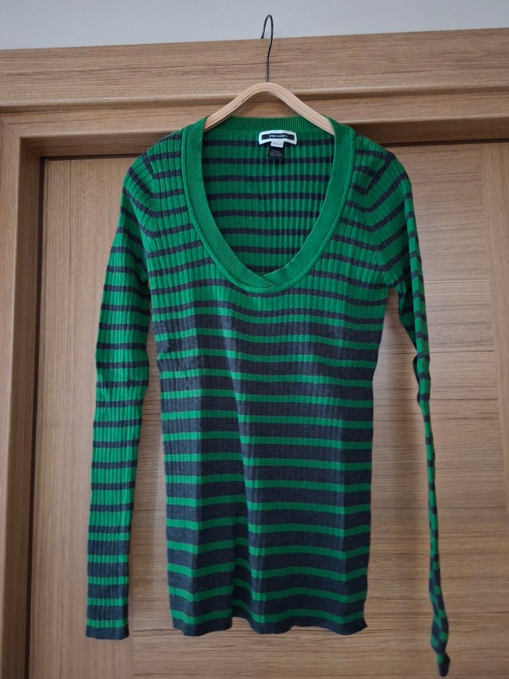 Yeşil Çizgili İnce Triko Kadın Kazak - Görsel 2