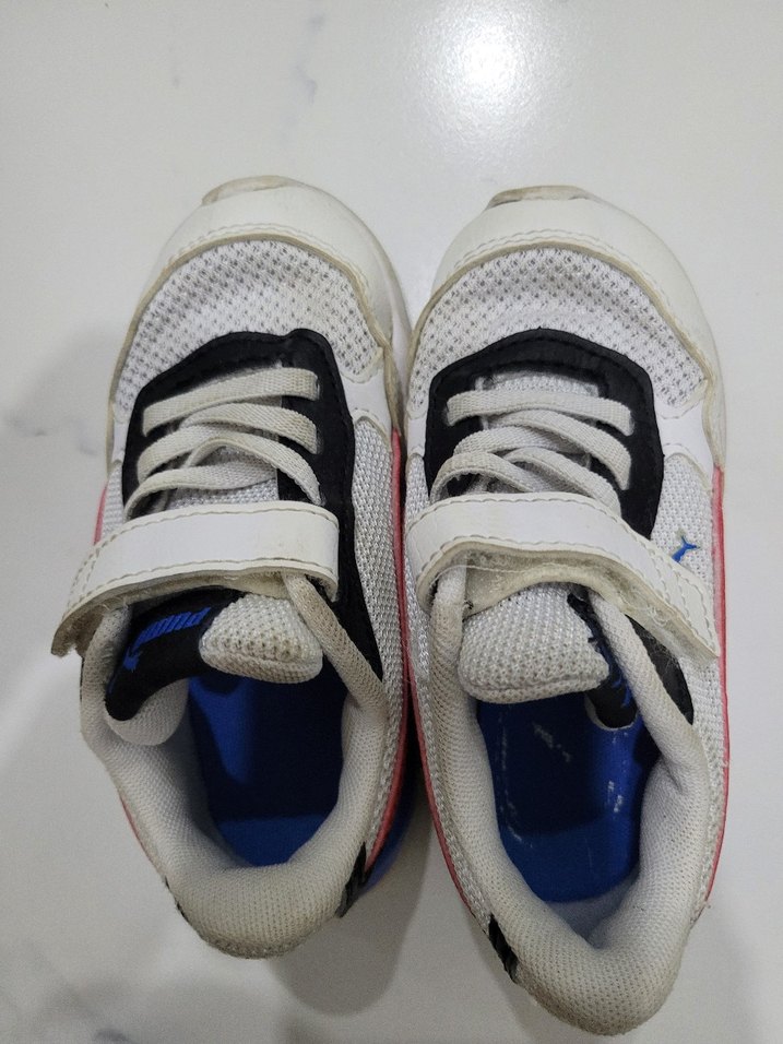 Erkek Çocuk Beyaz Renkli Puma Spor Ayakkabı - Görsel 2