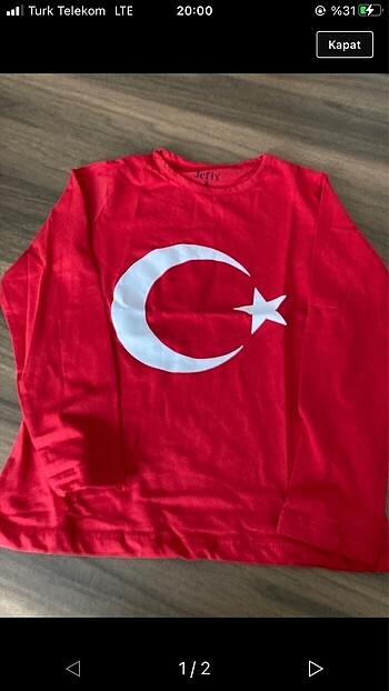 Ay yıldızlı tişört