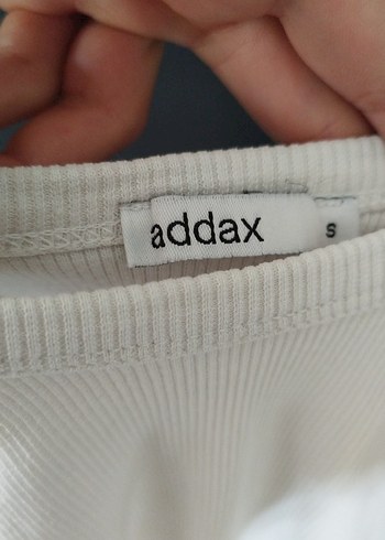 s Beden Beyaz Mini Yüksek Yakalı Kadın Atlet