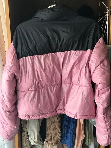 m Beden siyah Renk Stradivarius şişme mont