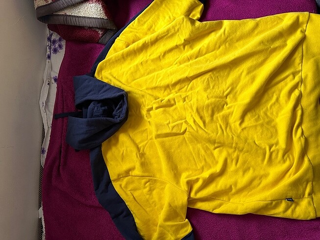 Puma sweatshirt