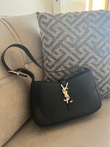 YSL ÇANTA