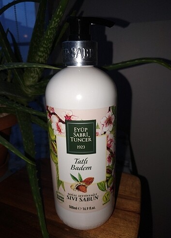 Eyüp Sabri Tuncer Tatlı Bademli Sıvi Sabun 500 ml.