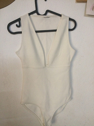 m Beden Dekolteli body 