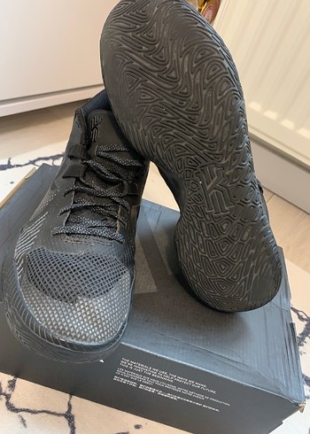 Siyah Velcro Bağcıklı Basketbol Ayakkabısı - Görsel 2