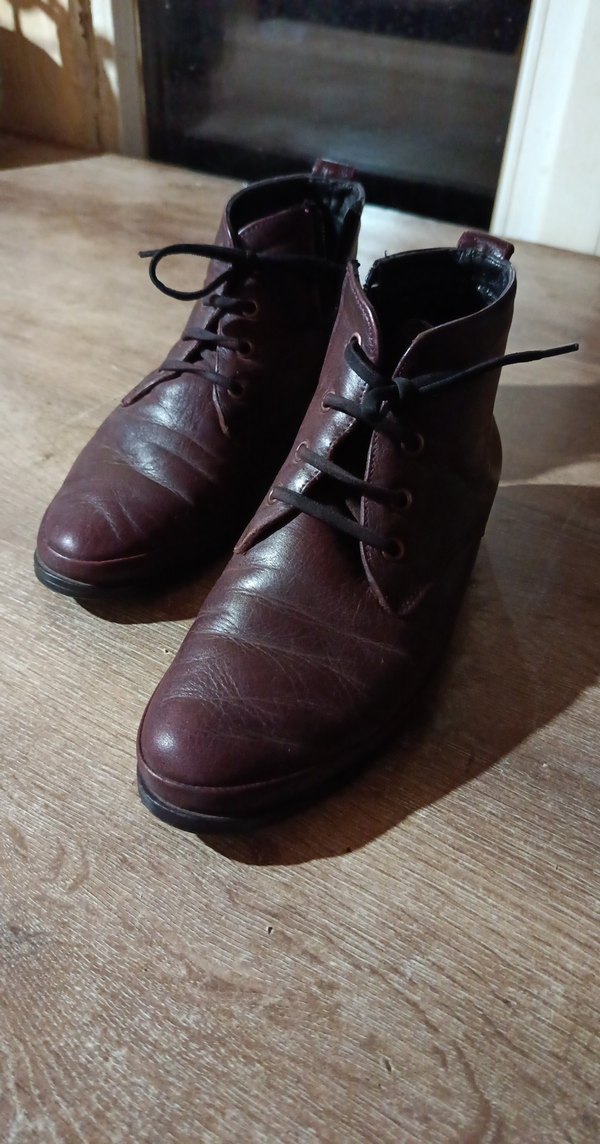 Koyu Bordo Erkek Bot - Görsel 2