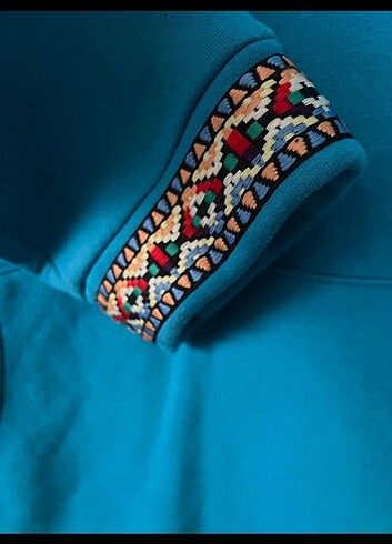 l Beden Sweatshirt