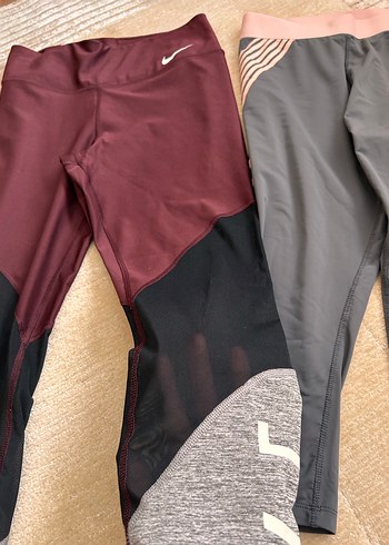 Biri uzun yanları tül detaylı diğeri dizaltı deformesiz taytlar - Görsel 4