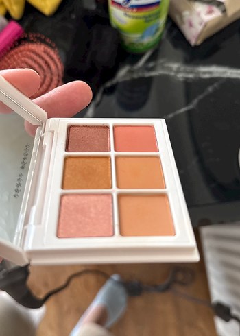  Beden Renk Fenty Beauty far paleti
