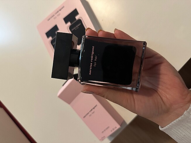  Beden Narciso Rodriguez for her parfüm 2x 30 ml