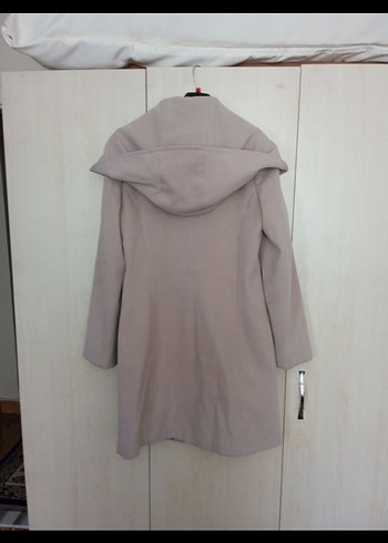 Bej Kapüşonlu Kadın Kaban - Görsel 3