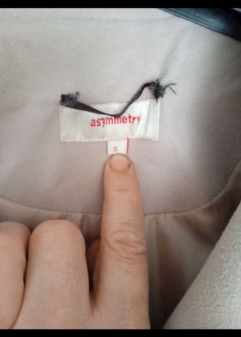 Bej Kapüşonlu Kadın Kaban - Görsel 2