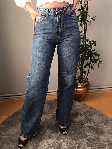 90?s Wide Leg Jean