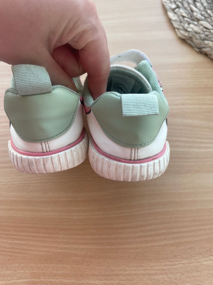 Kız Çocuk H&M Çok Renkli Minnie Baskılı Spor Ayakkabı - Görsel 4