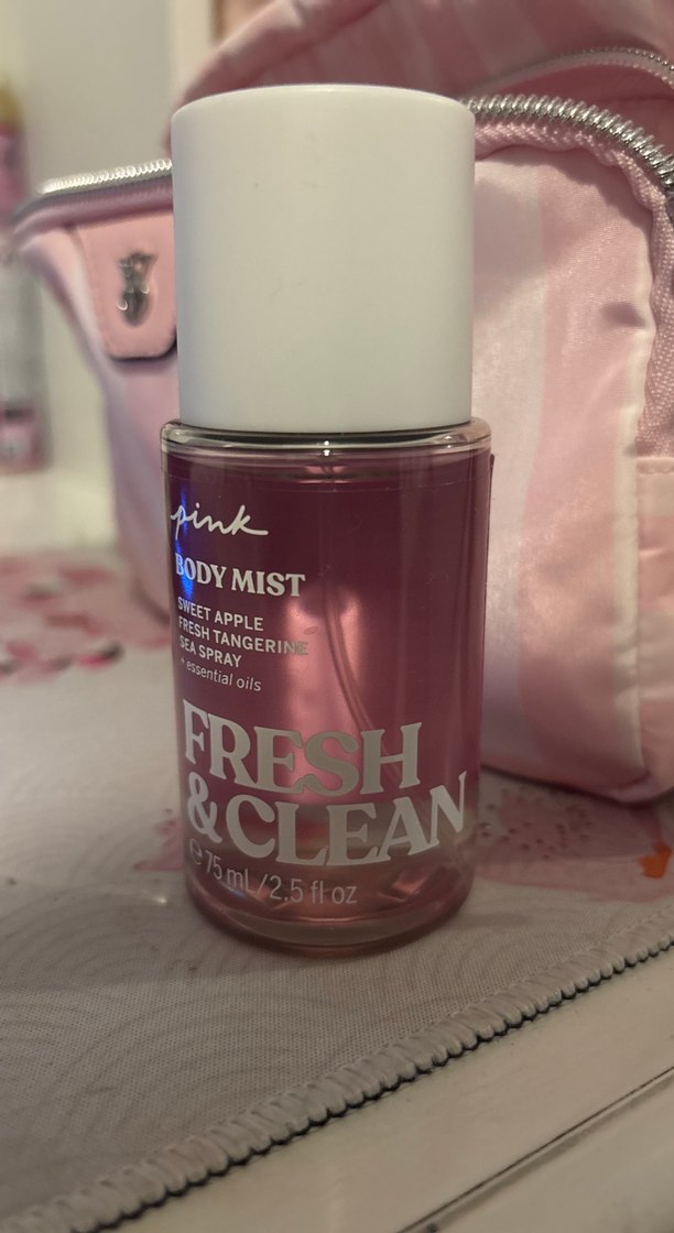 Victoria secret Fresh & Clean Vücut Spreyi 75 ml - Görsel 2