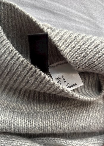 Gri çizgili kadın kazak - Görsel 3