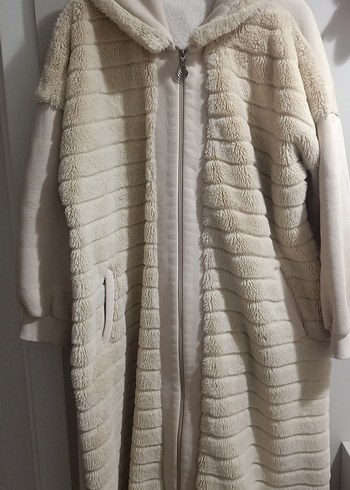 Tüy Detaylı Uzun krem Hırka - Görsel 6