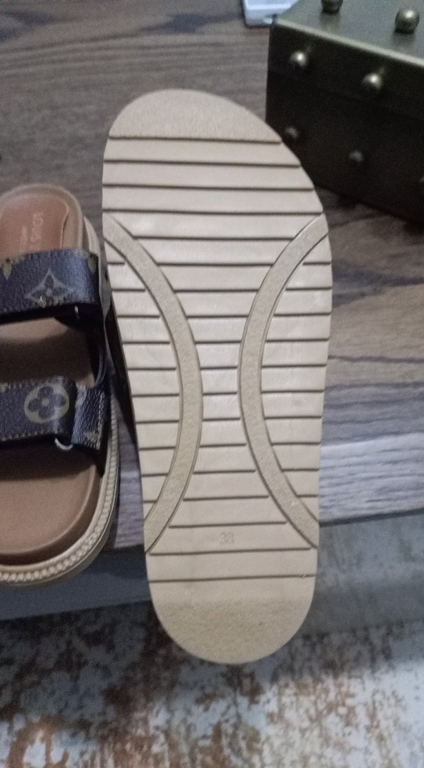 Kahverengi Yılan Desenli Kadın Terlik - Görsel 4