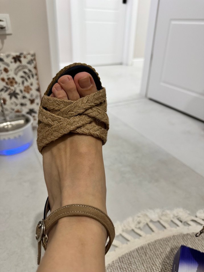 Bej Hasır Dolgu Topuklu Sandalet - Görsel 2