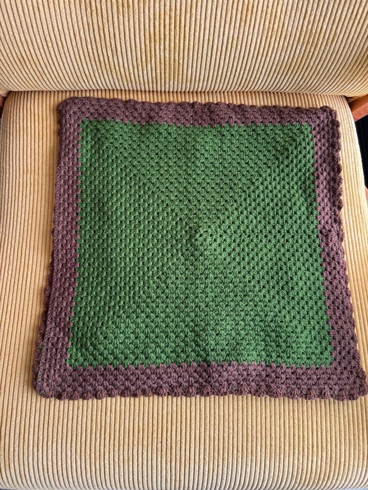 Papatya desenli çiçekli yastık kılıfı düğmeli - Görsel 2