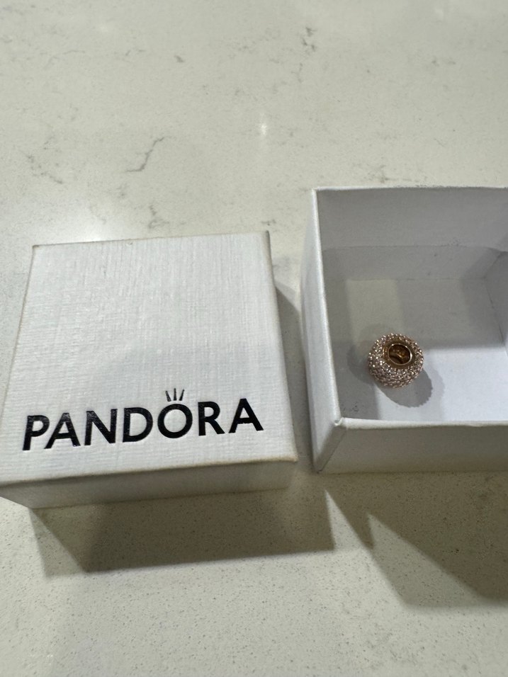 Işıltılı Üç Sıralı Charm - 14 Ayar Pembe Altın Pandora - Görsel 5