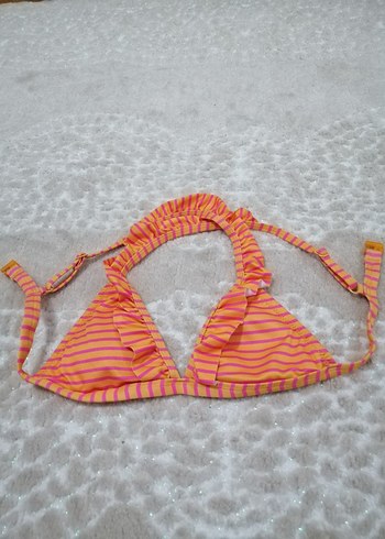 Diğer Pembe Renkli Fırfırlı İp Askılı Bikini Üstü
