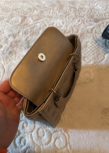 Bej Deri Kadın Kareli Çanta - Görsel 3