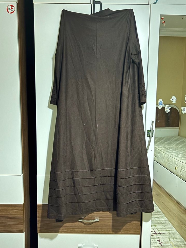 Önden Düğmeli Siyah Uzun Kaban - Görsel 2