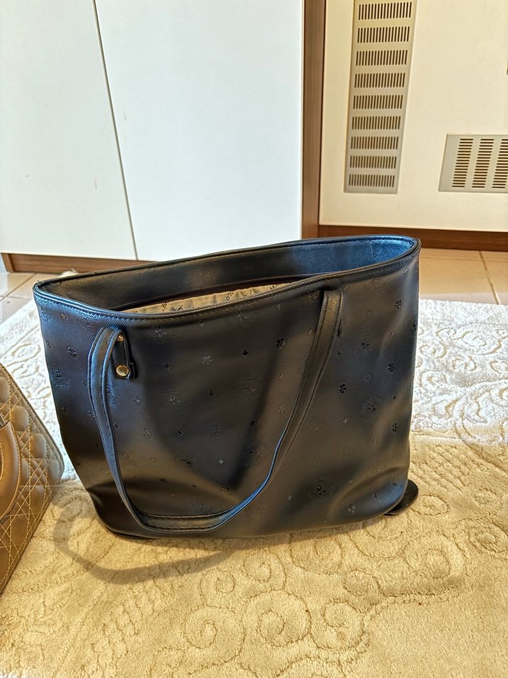 Klasik Siyah Deri Kadın Çanta - Görsel 3